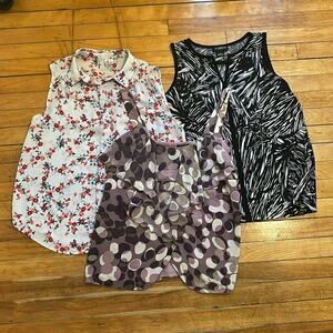 Bundle of Three Women’s Assorted Sleeveless Tank Tops and Blouses Size Small